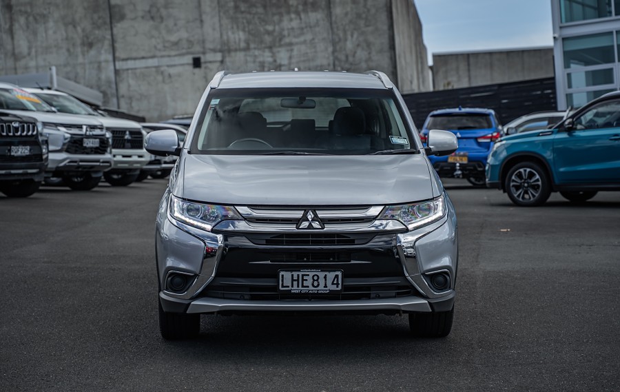 2018 Mitsubishi Outlander 3
