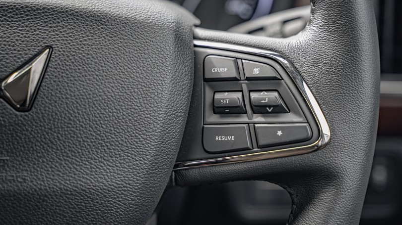 2025 Mahindra Scorpio 14