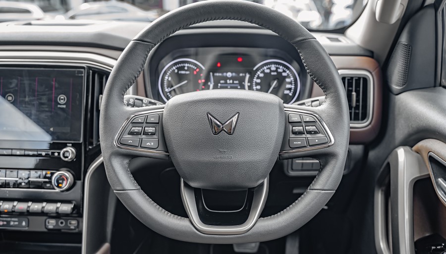 2025 Mahindra Scorpio 11