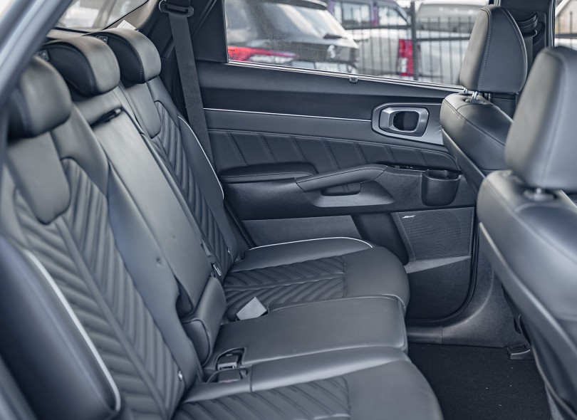 2024 Kia Sorento 17