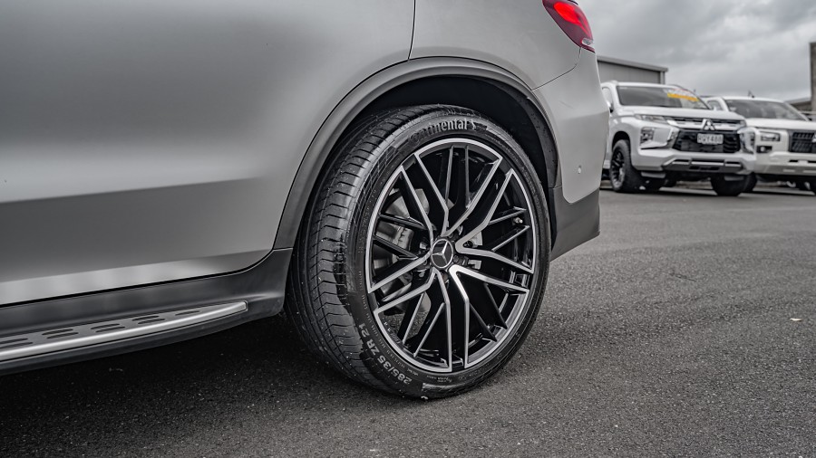 2022 Mercedes-Benz GLC 43 AMG 7