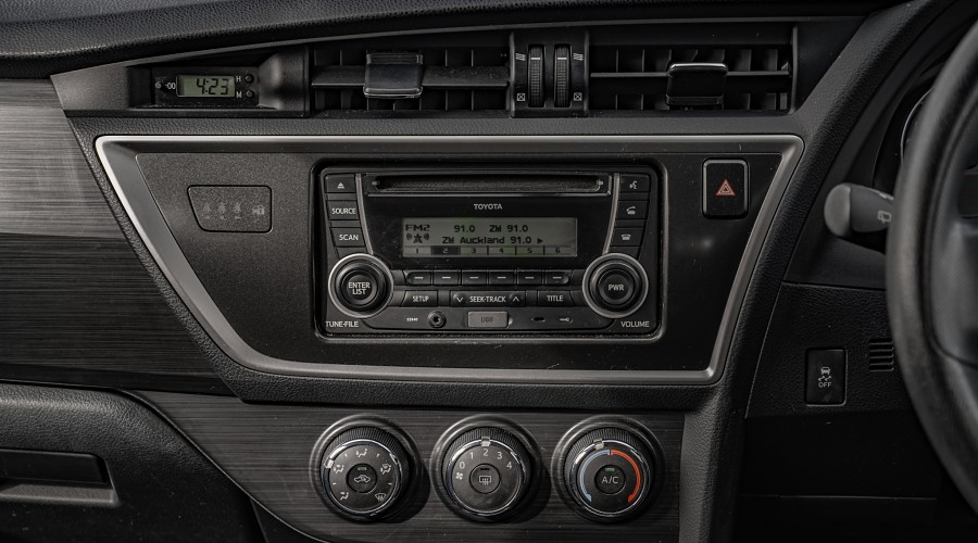 2013 Toyota Corolla 15