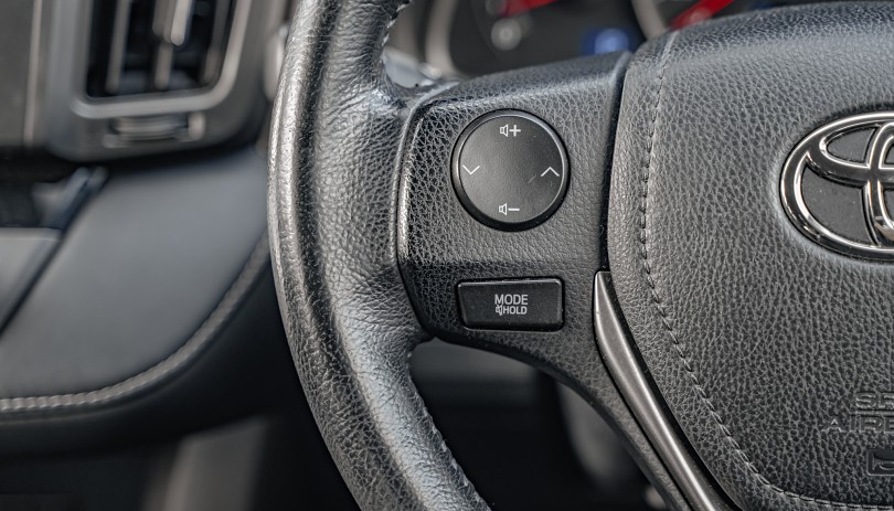 2013 Toyota RAV4 13