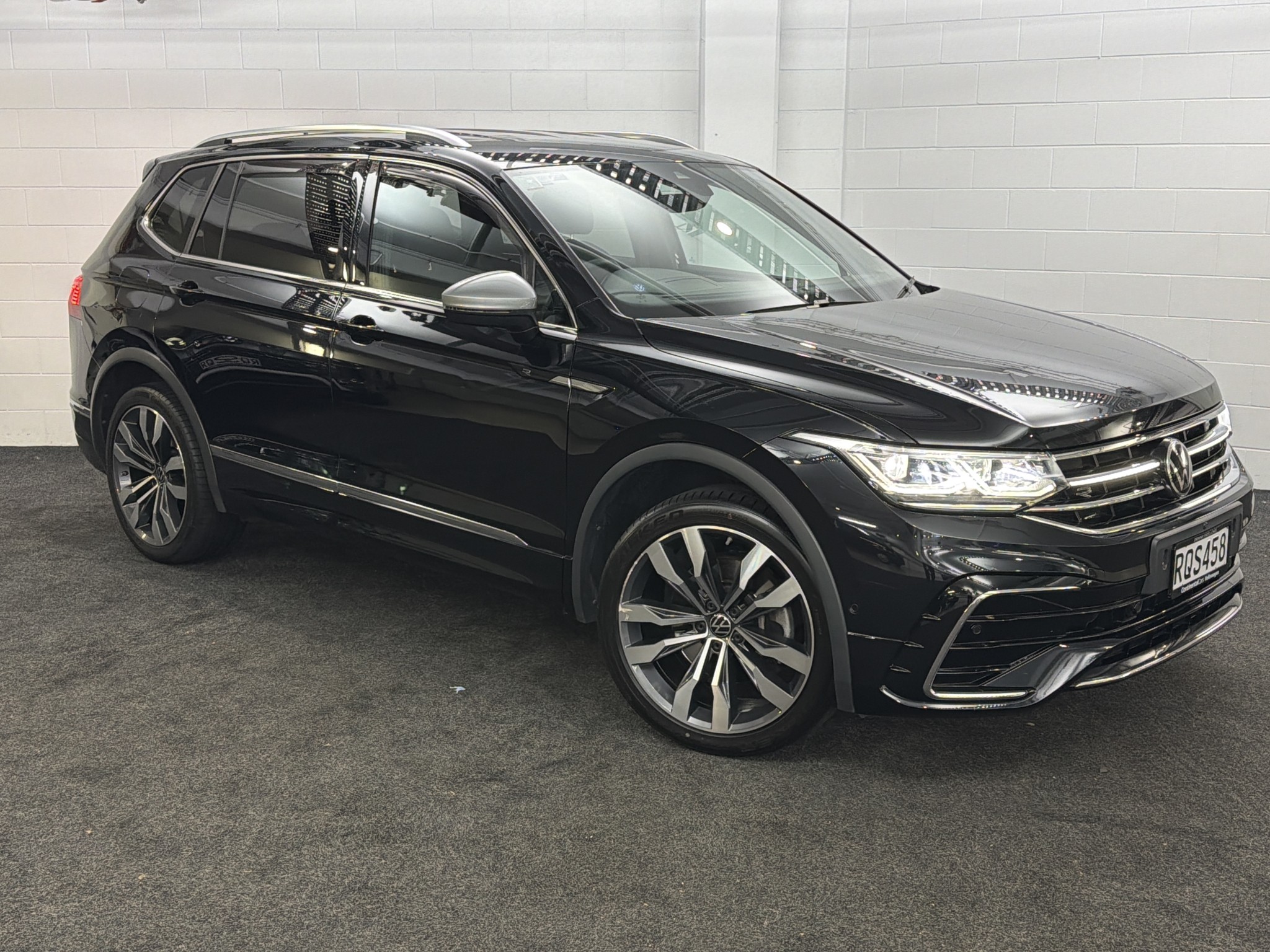 Volkswagen Tiguan ALLSPACE R-LINE AWD