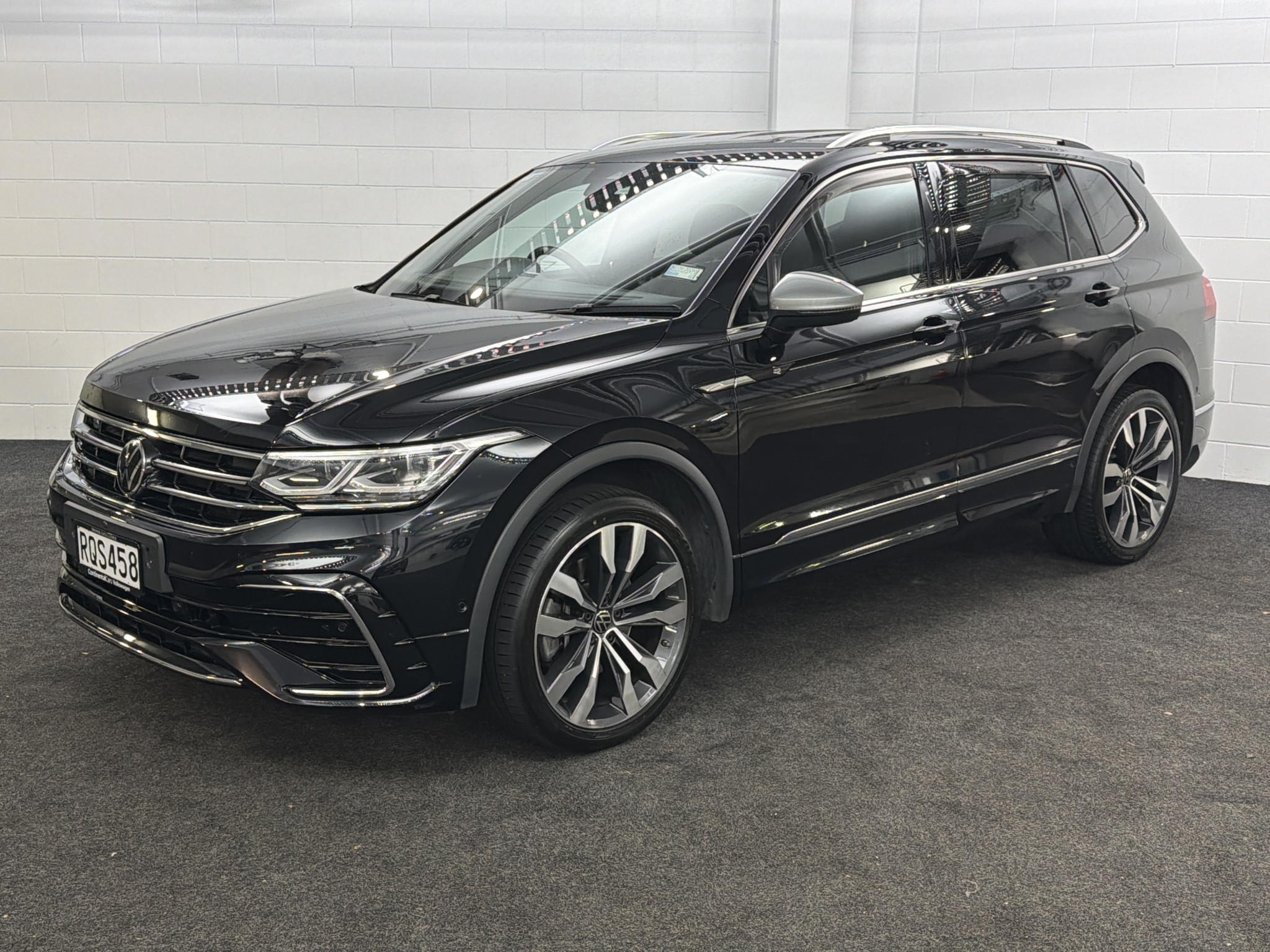 Volkswagen Tiguan ALLSPACE R-LINE AWD
