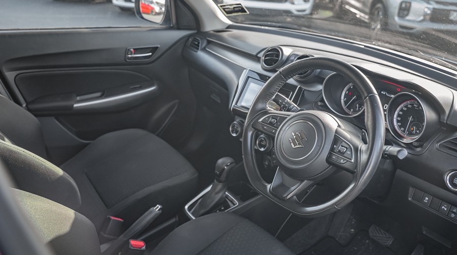 2023 Suzuki Swift 9