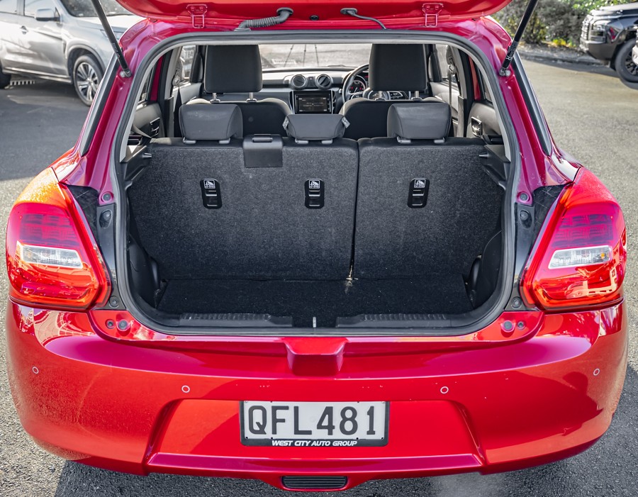 2023 Suzuki Swift 16