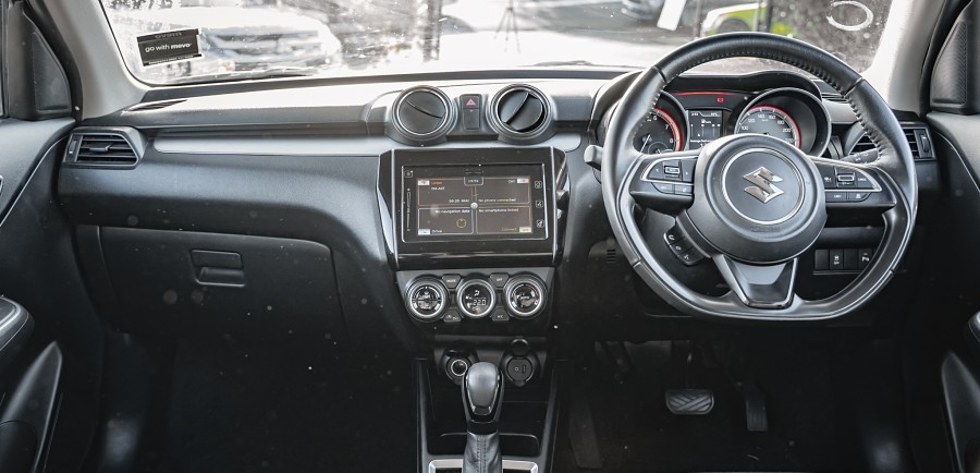 2023 Suzuki Swift 9