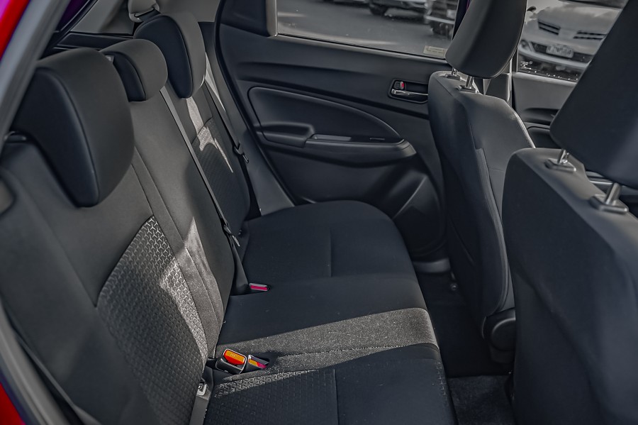 2023 Suzuki Swift 15
