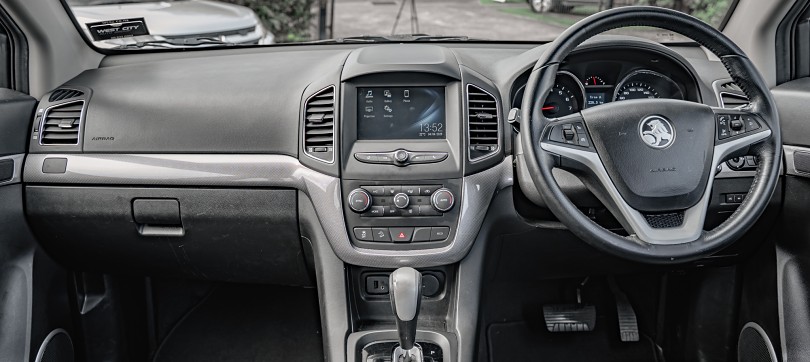 2017 Holden Captiva 10