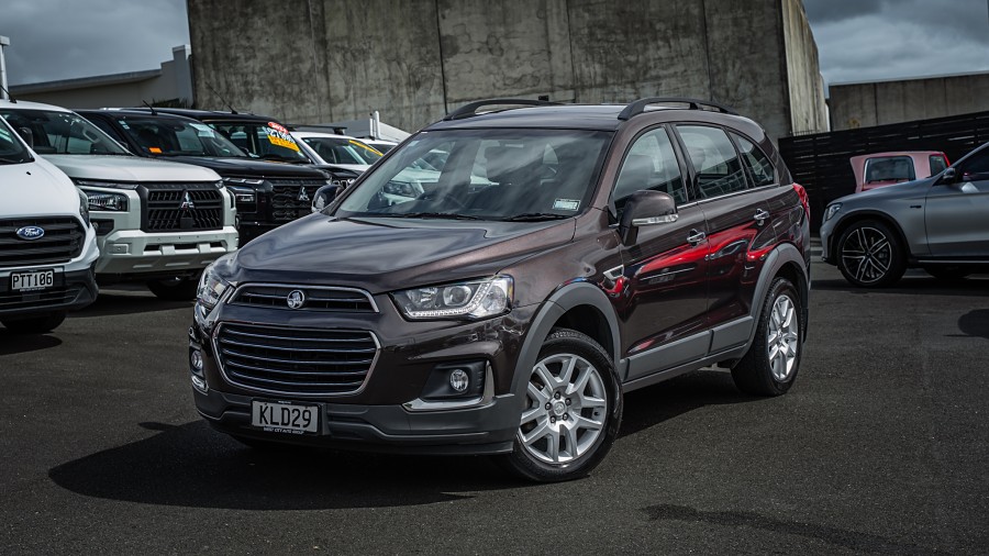 2017 Holden Captiva 1