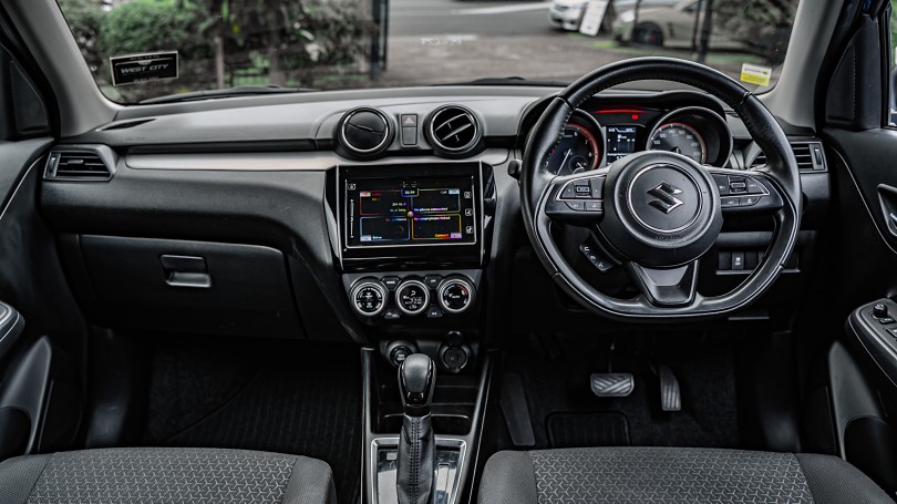 2023 Suzuki Swift 10