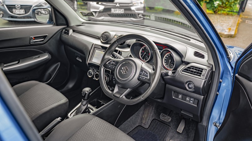 2023 Suzuki Swift 8