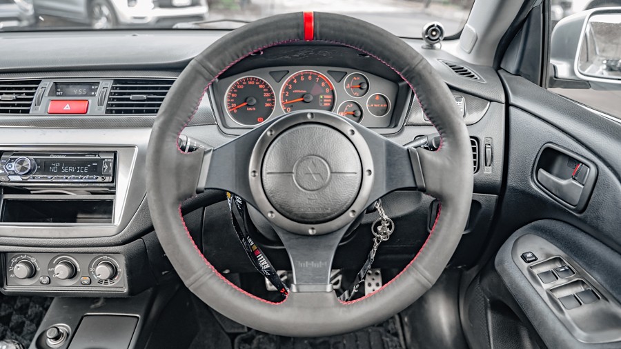 2005 Mitsubishi Lancer 11