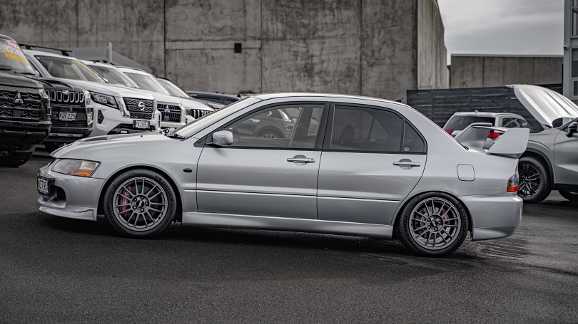 2005 Mitsubishi Lancer 5
