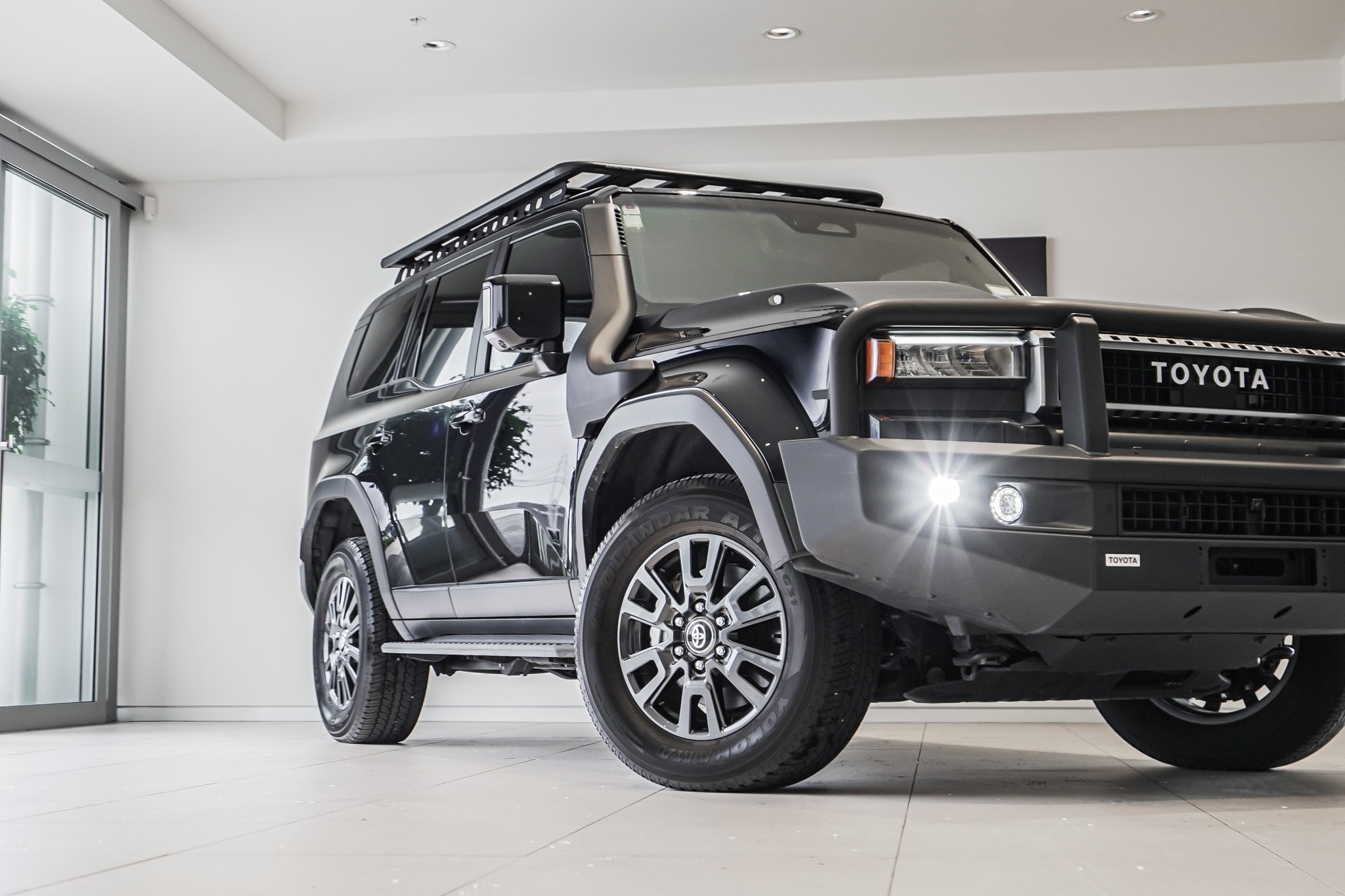 Toyota Land Cruiser Prado Gxl 2.8Dmht/4Wd/8At