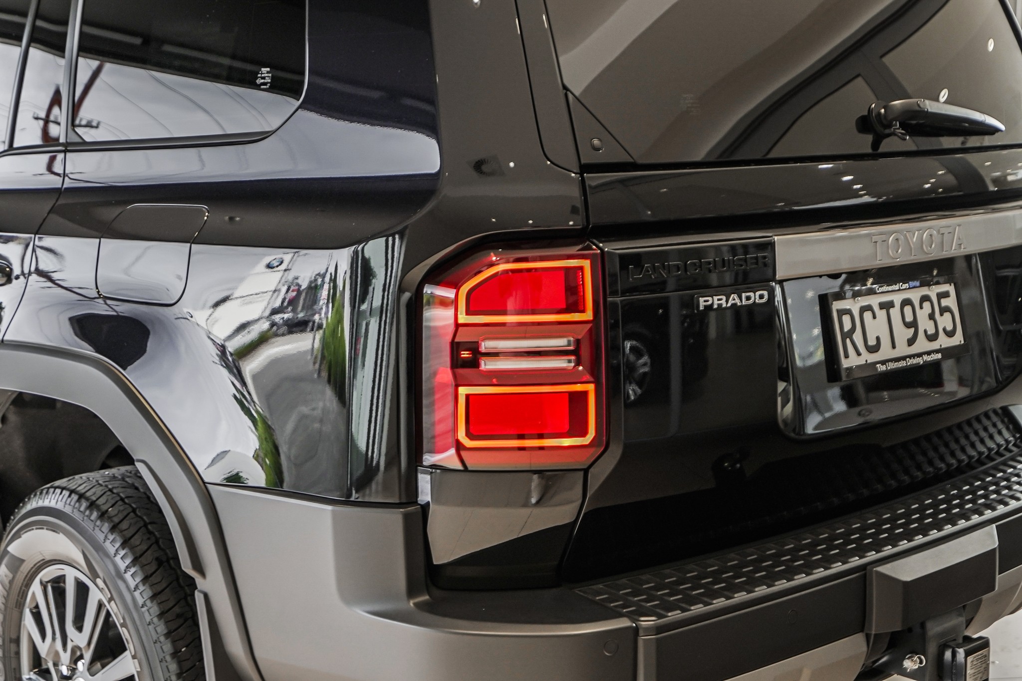 Toyota Land Cruiser Prado Gxl 2.8Dmht/4Wd/8At