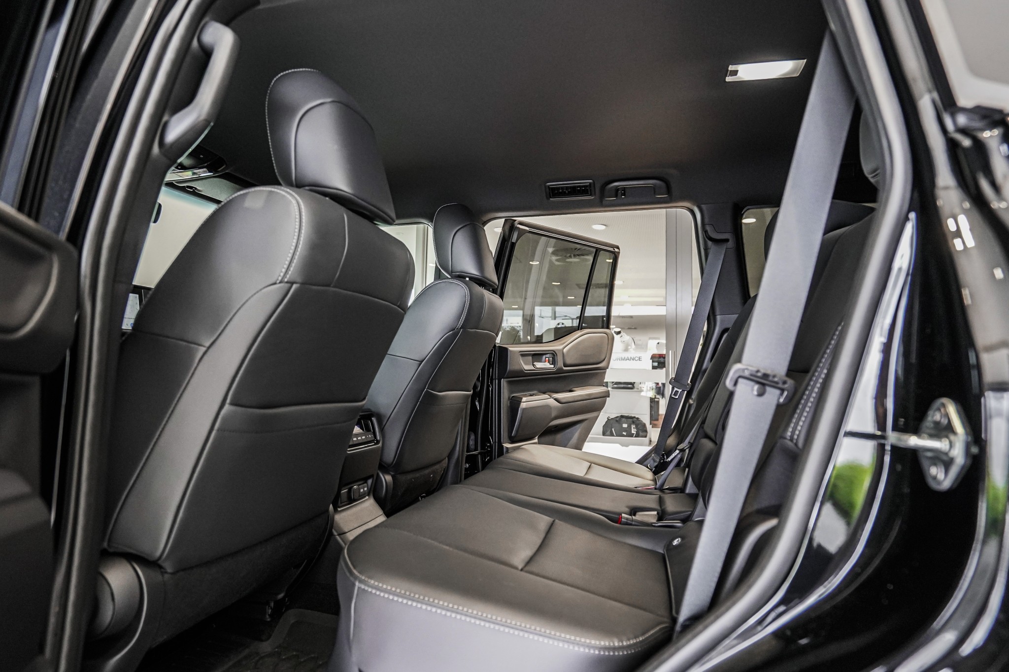 Toyota Land Cruiser Prado Gxl 2.8Dmht/4Wd/8At