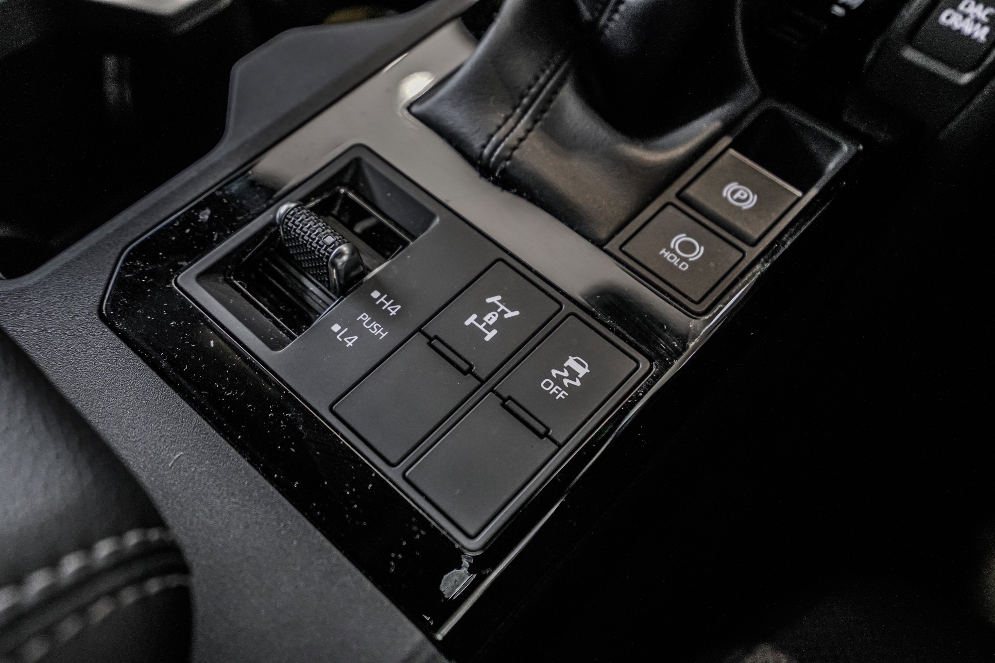 Toyota Land Cruiser Prado Gxl 2.8Dmht/4Wd/8At