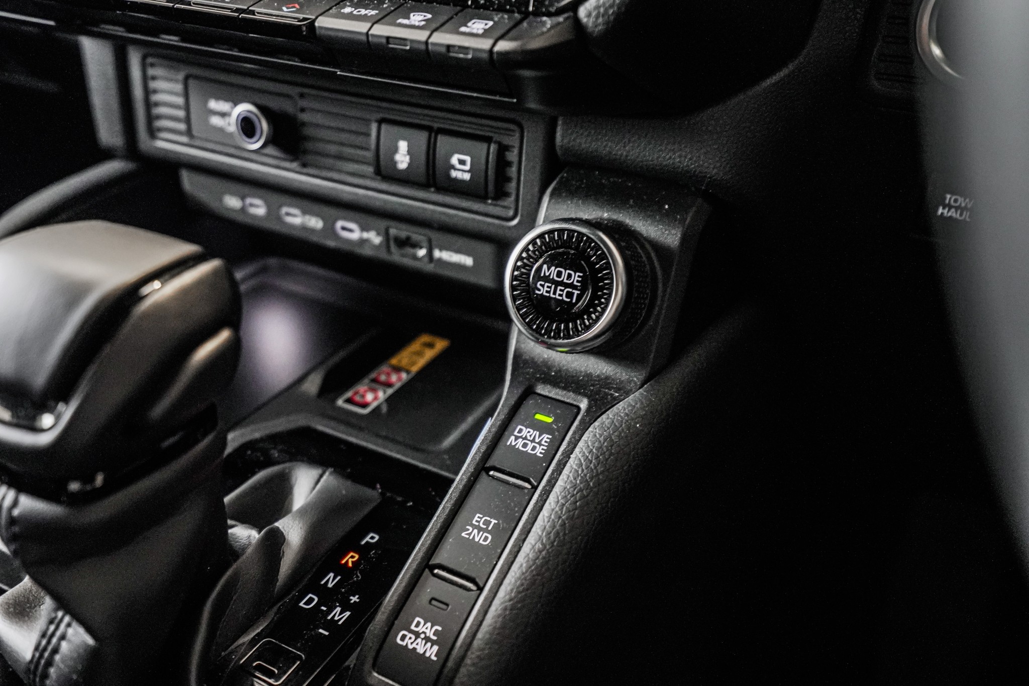 Toyota Land Cruiser Prado Gxl 2.8Dmht/4Wd/8At