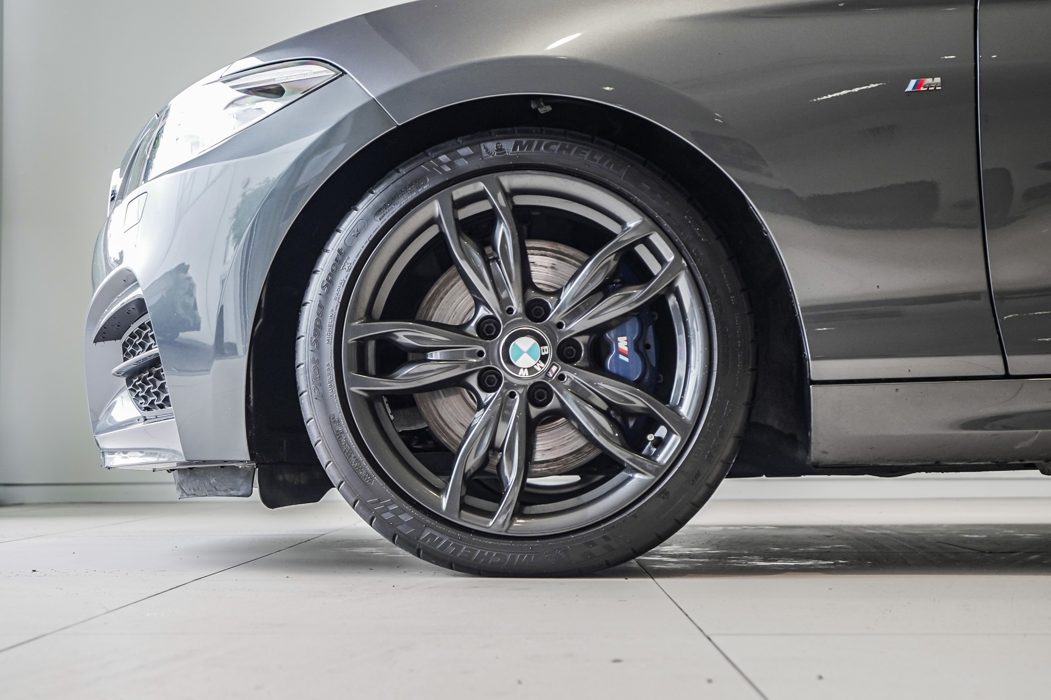 BMW M240i Coupe SE Manual