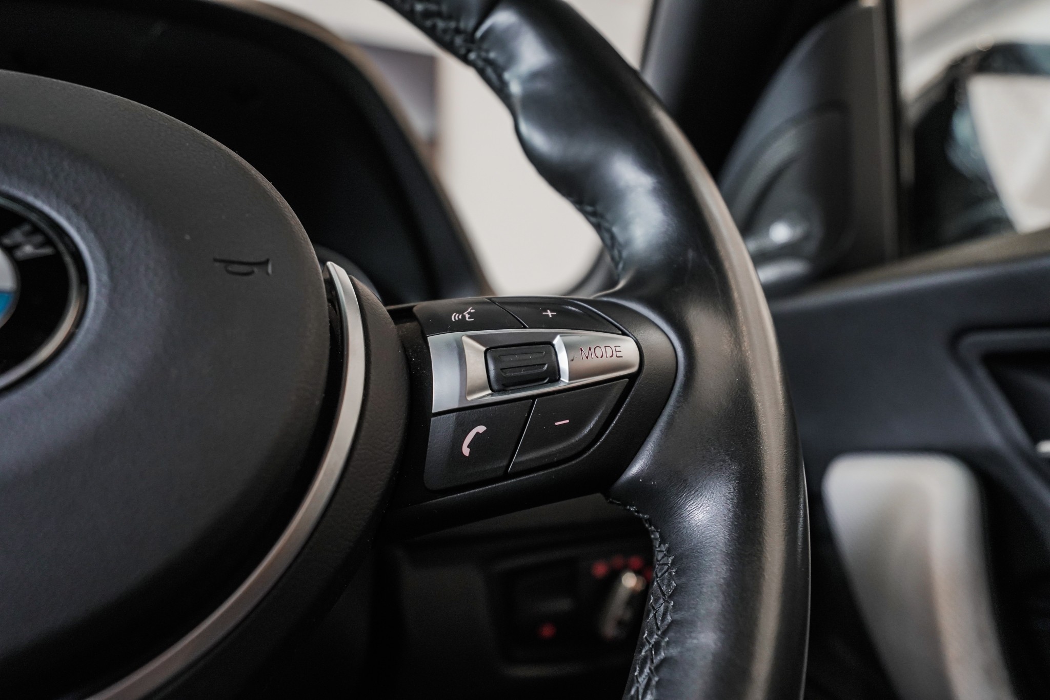 BMW M240i Coupe SE Manual