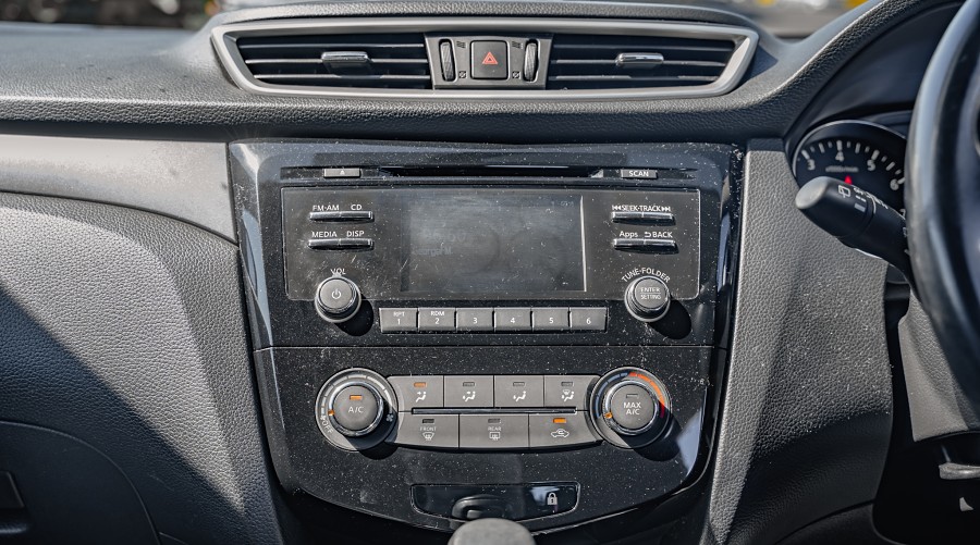 2015 Nissan Qashqai 16