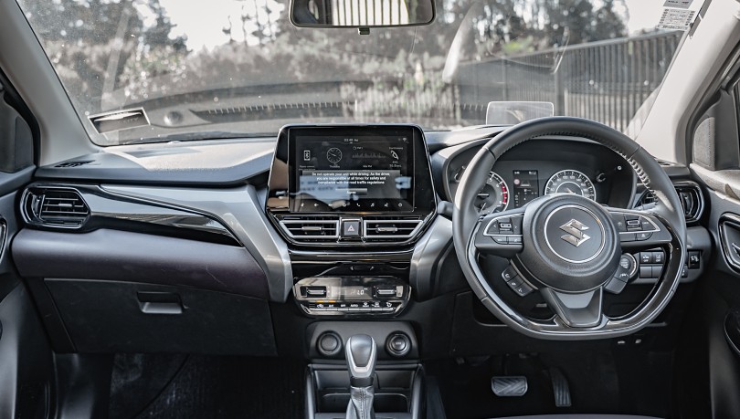 2025 Suzuki FRONX 8