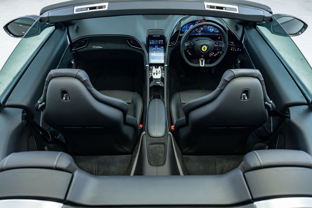 Ferrari Roma Spider