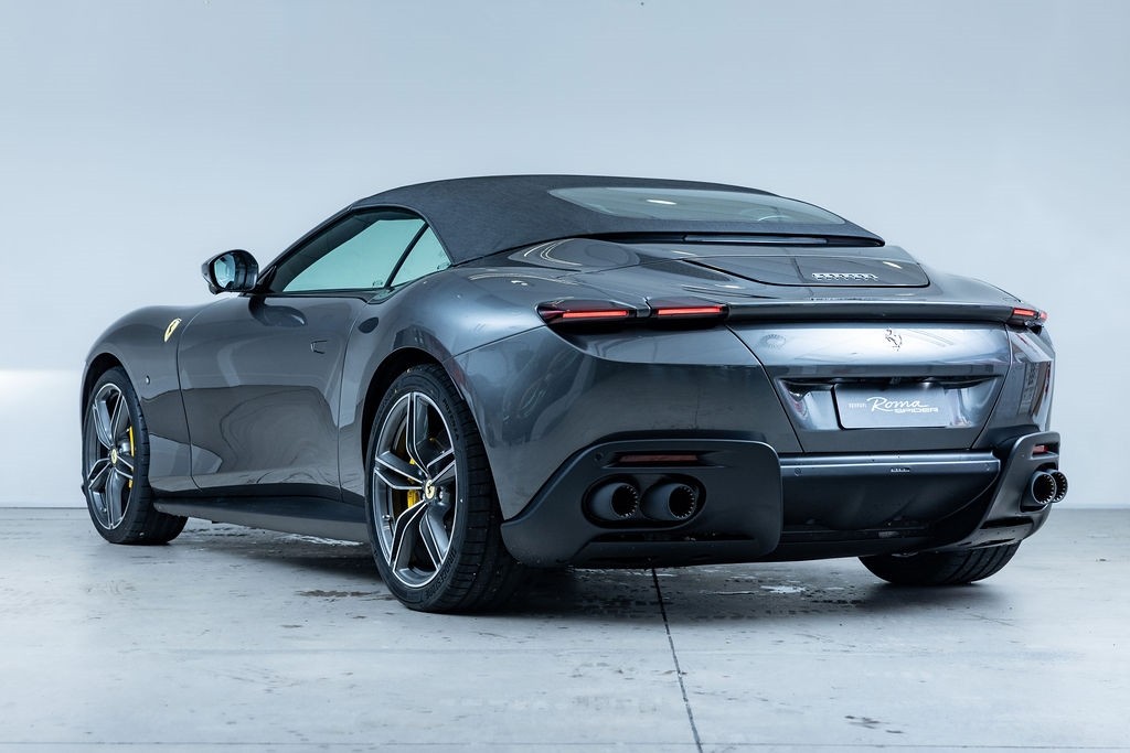Ferrari Roma Spider