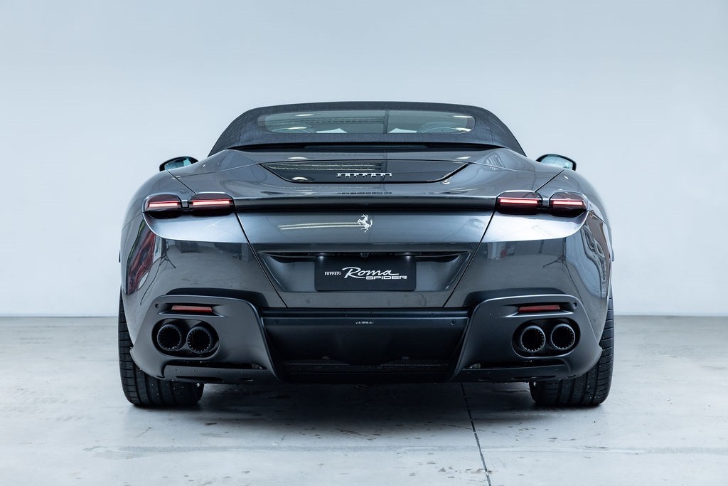 Ferrari Roma Spider