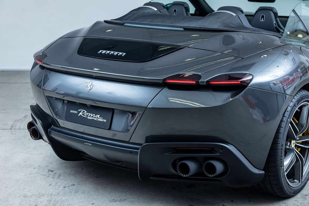 Ferrari Roma Spider