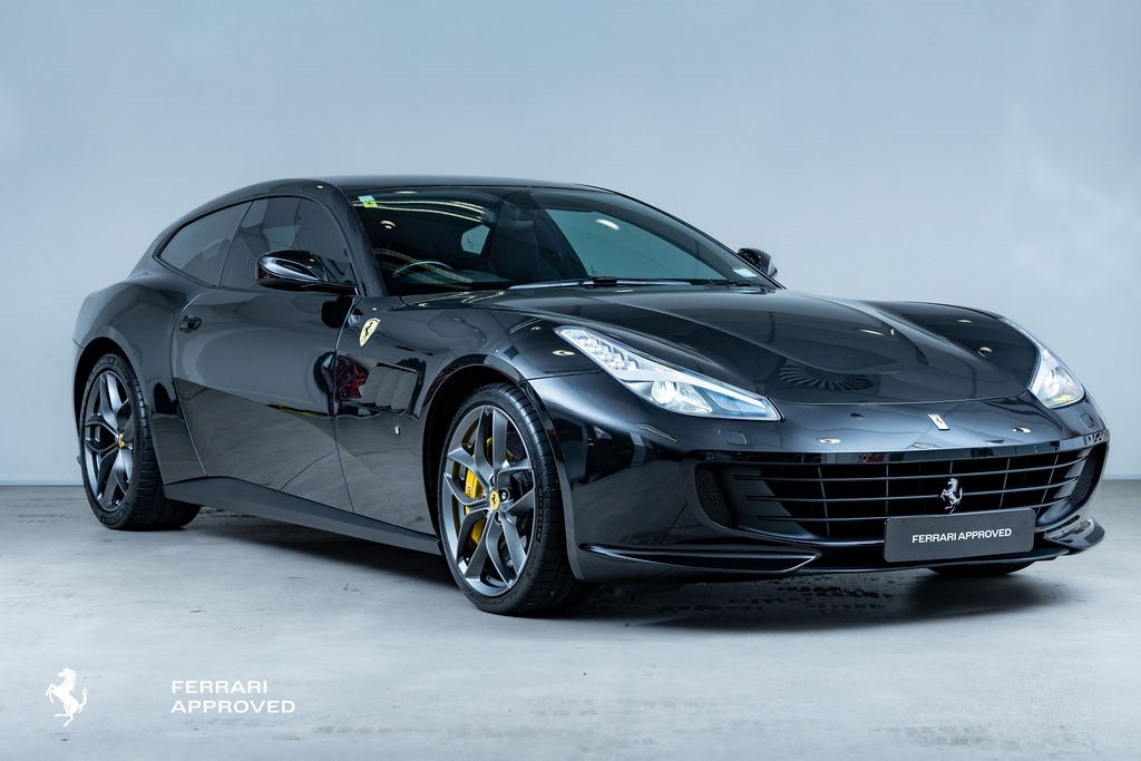 Ferrari GTC4Lusso T