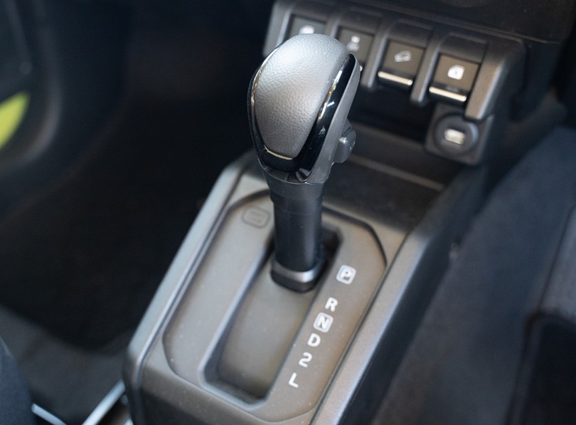 2026 Suzuki Jimny 15