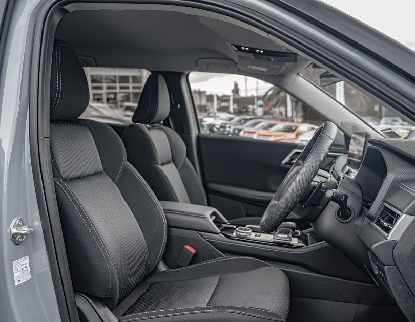 2026 Mitsubishi Outlander 8