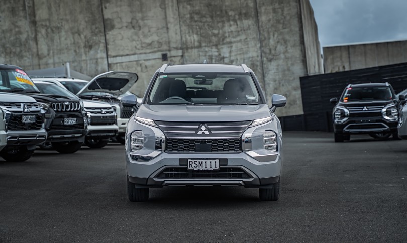 2026 Mitsubishi Outlander 3