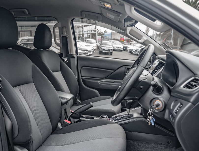 2021 Mitsubishi Triton 8