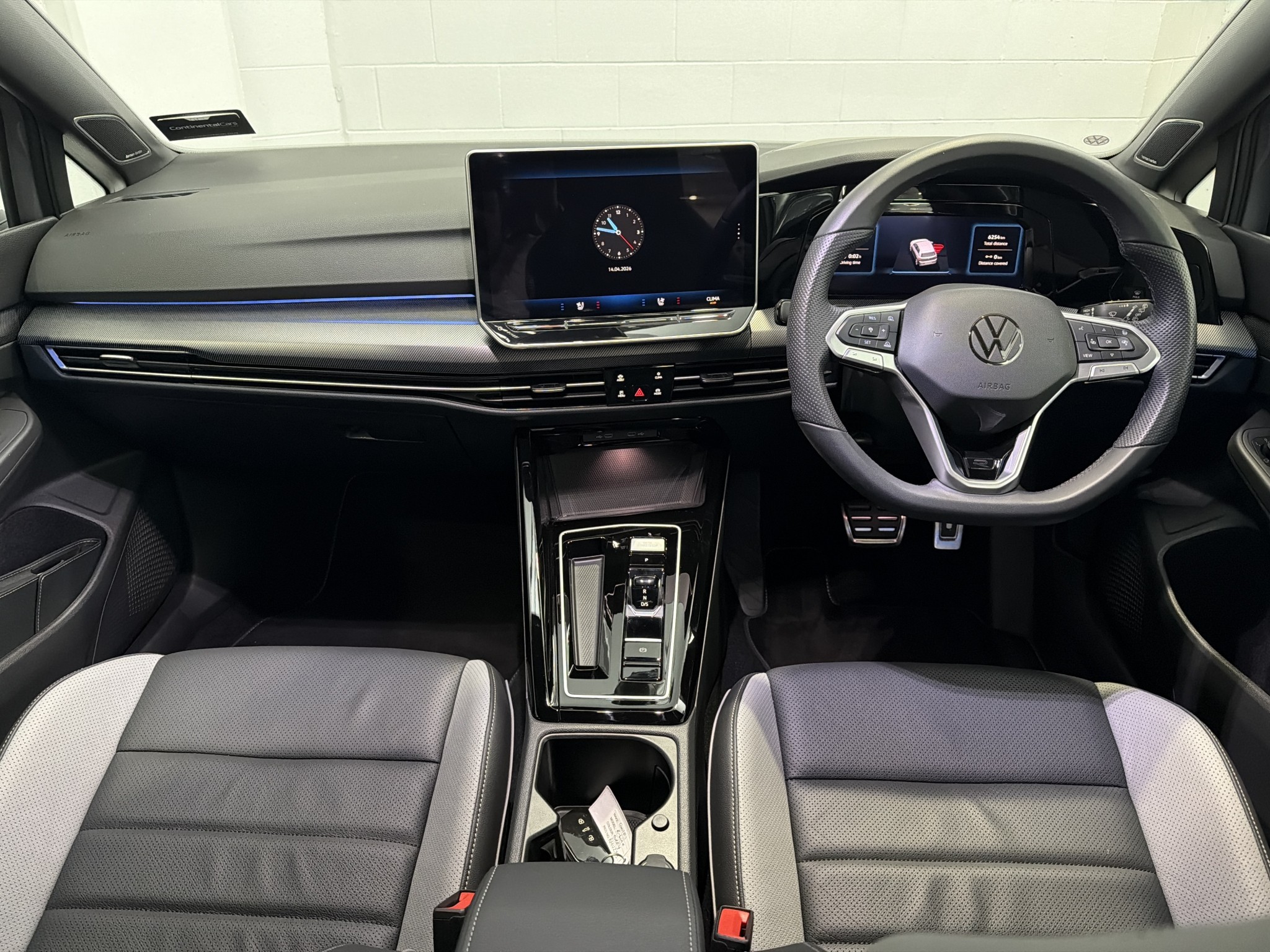 Volkswagen Golf 8.5 R-LINE