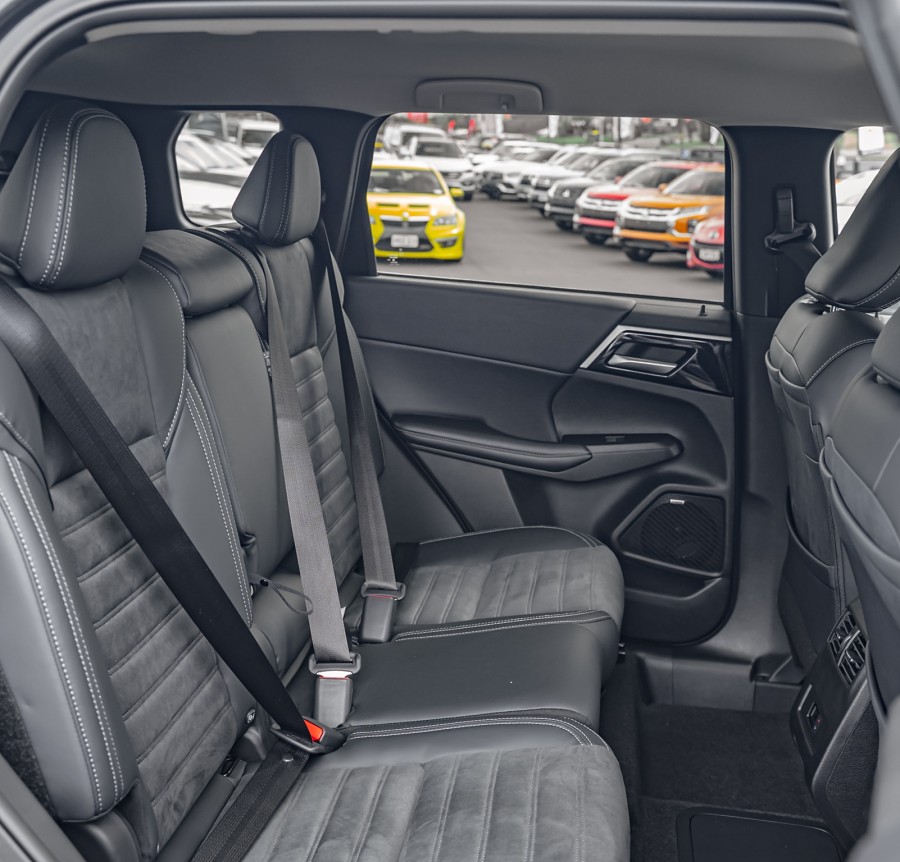 2026 Mitsubishi Outlander 17