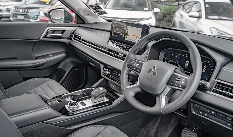 2026 Mitsubishi Outlander 9