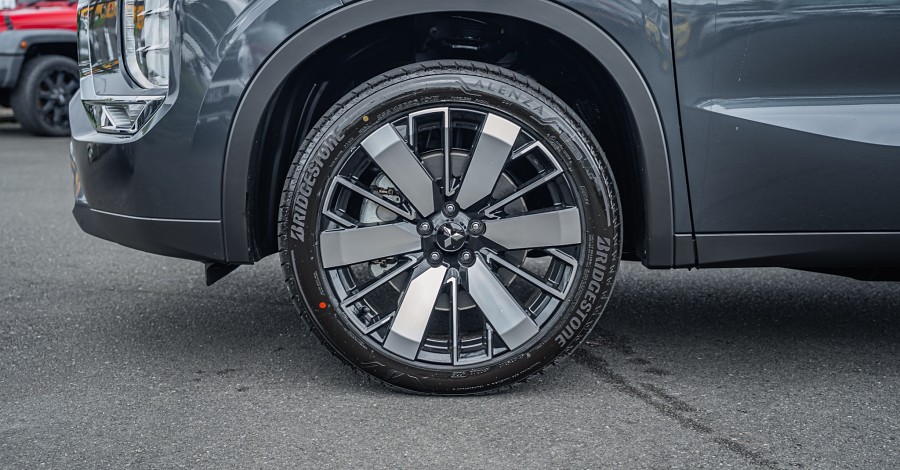 2026 Mitsubishi Outlander 6