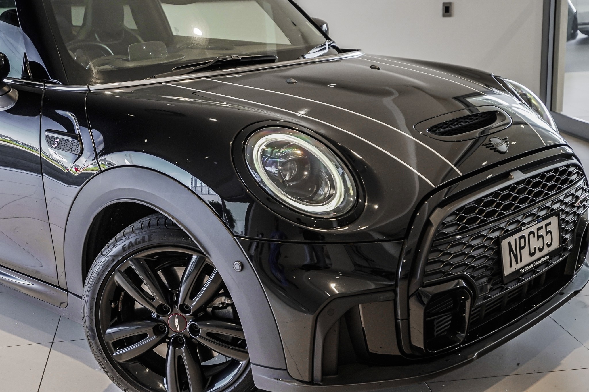 MINI Cooper S 3-Dr Hatch JCW Sport