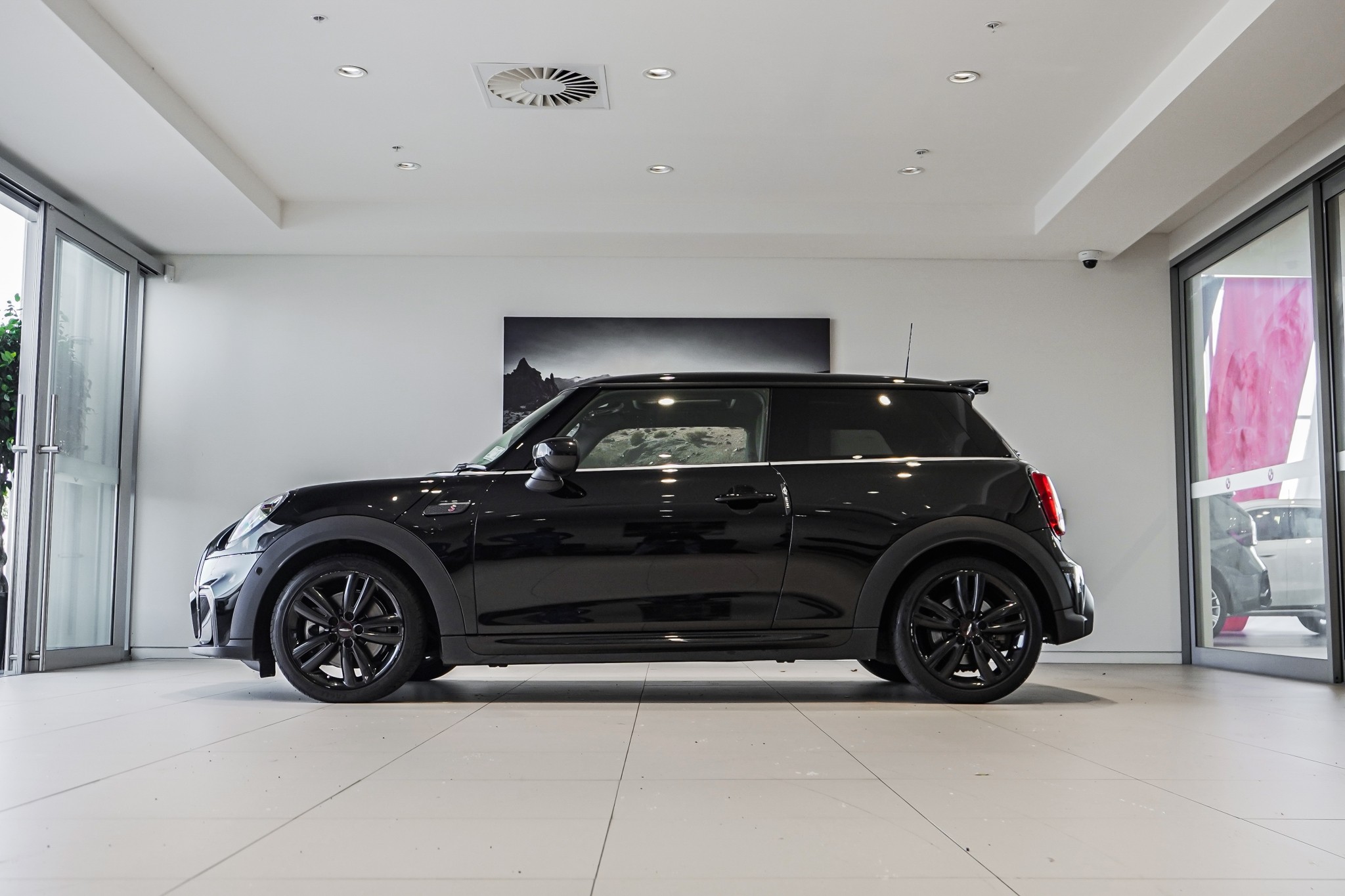 MINI Cooper S 3-Dr Hatch JCW Sport