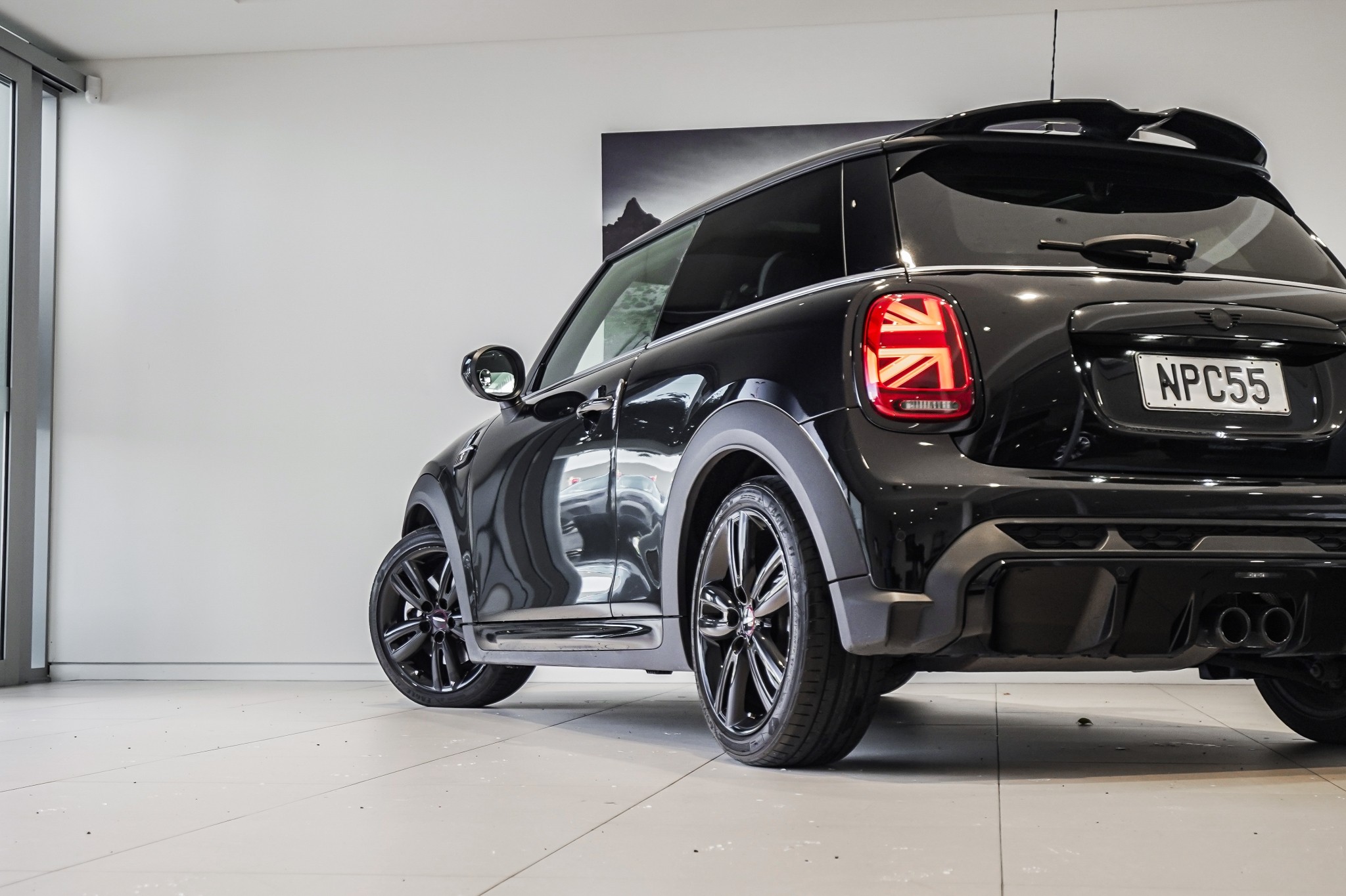 MINI Cooper S 3-Dr Hatch JCW Sport
