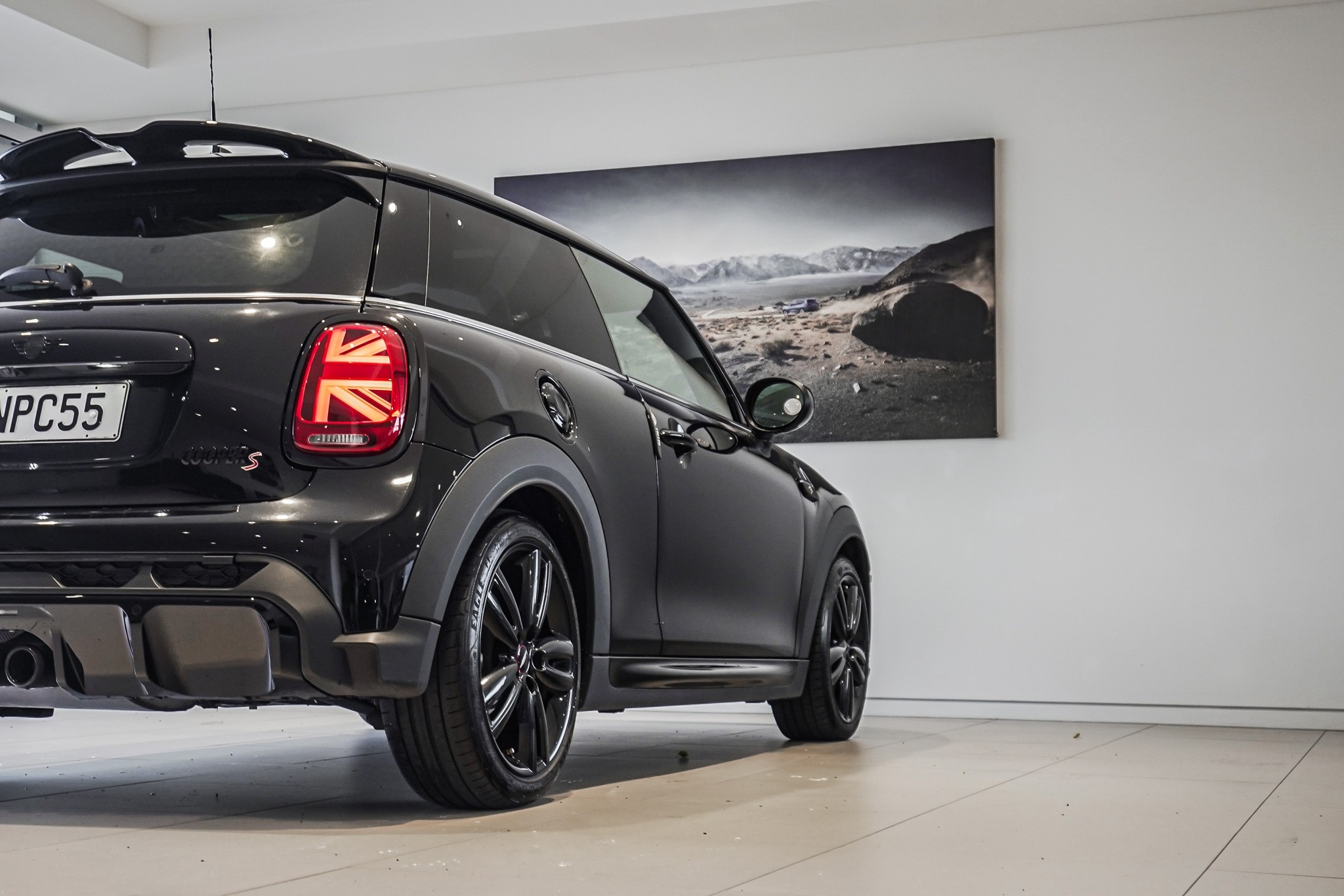 MINI Cooper S 3-Dr Hatch JCW Sport