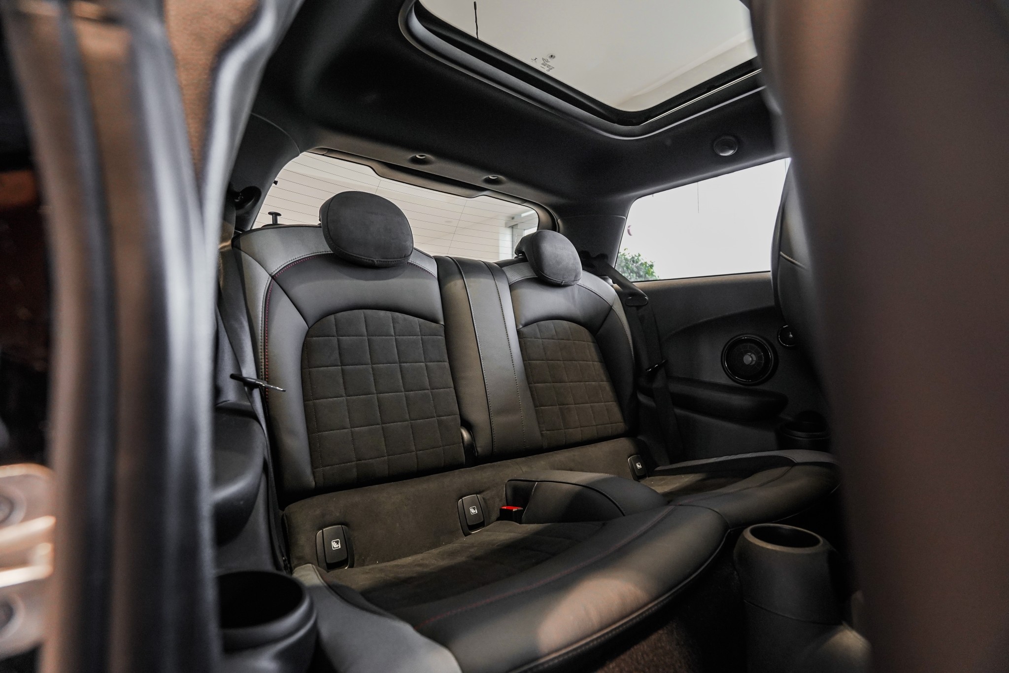 MINI Cooper S 3-Dr Hatch JCW Sport