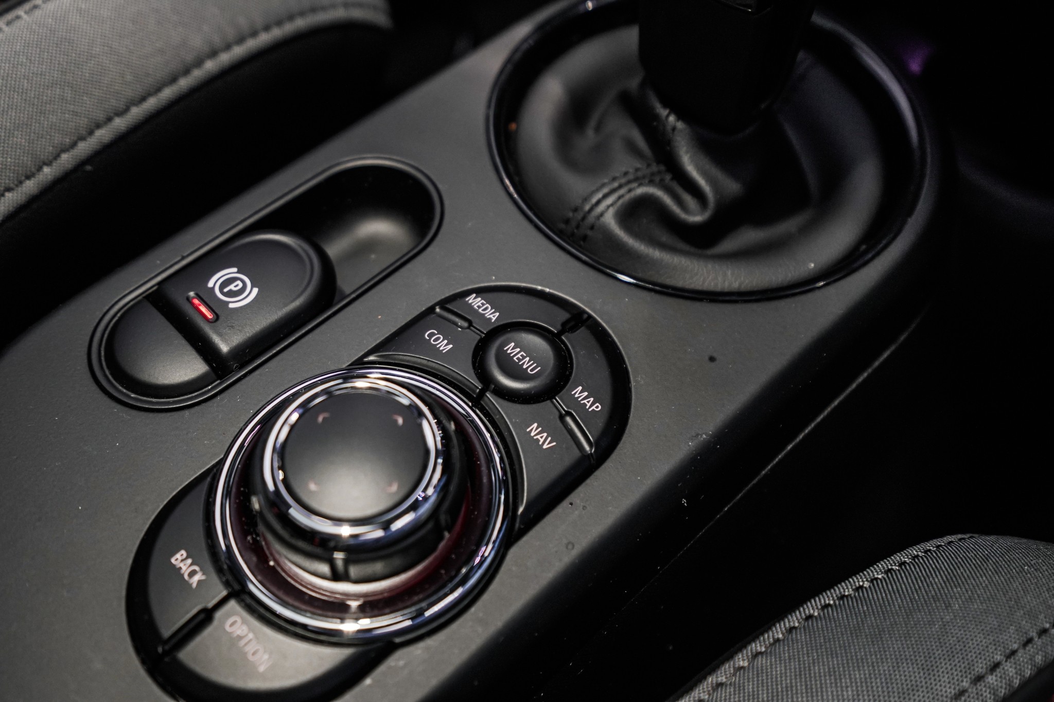 MINI Cooper S 3-Dr Hatch JCW Sport