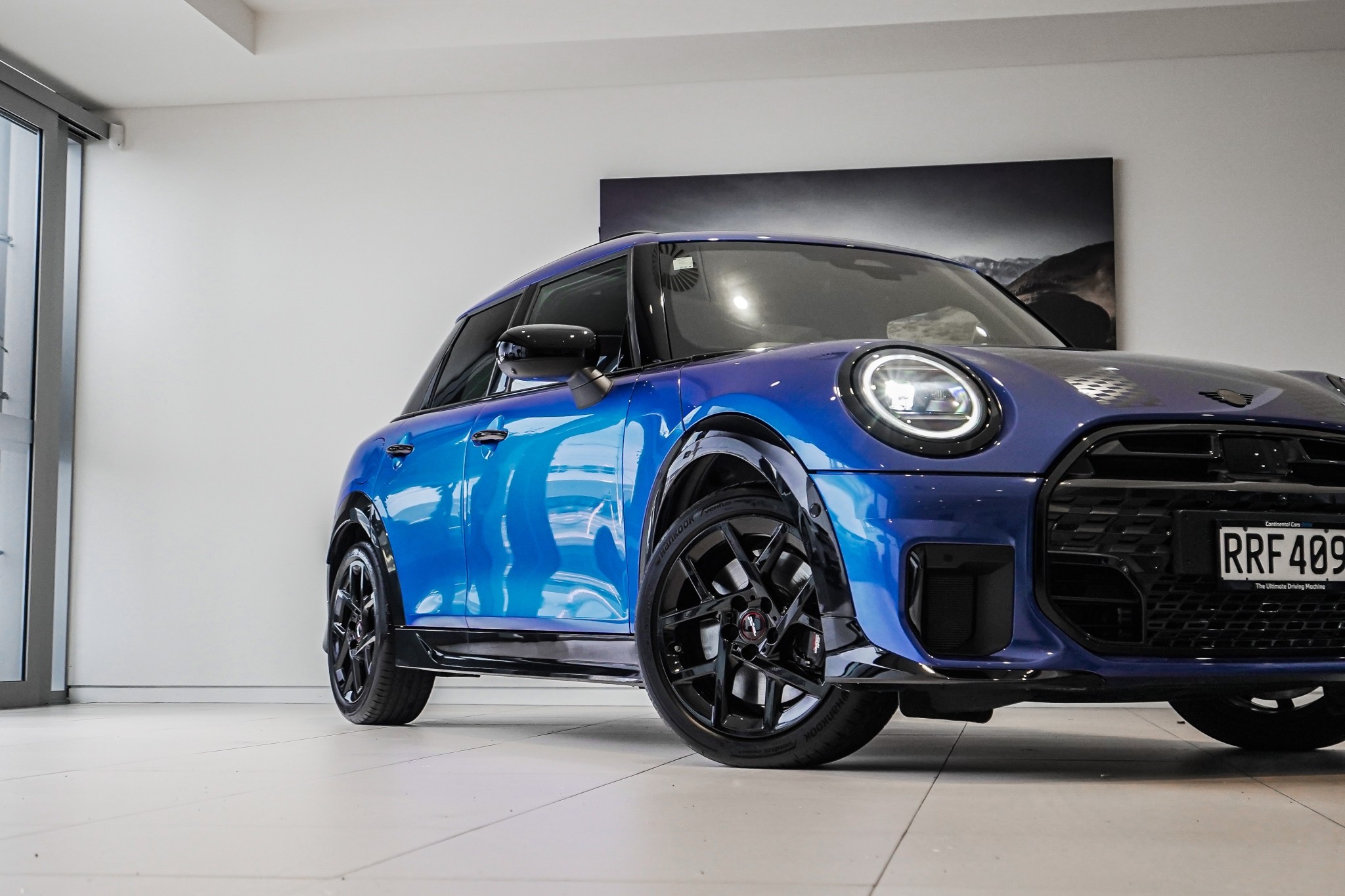 MINI Cooper S 5-Dr JCW