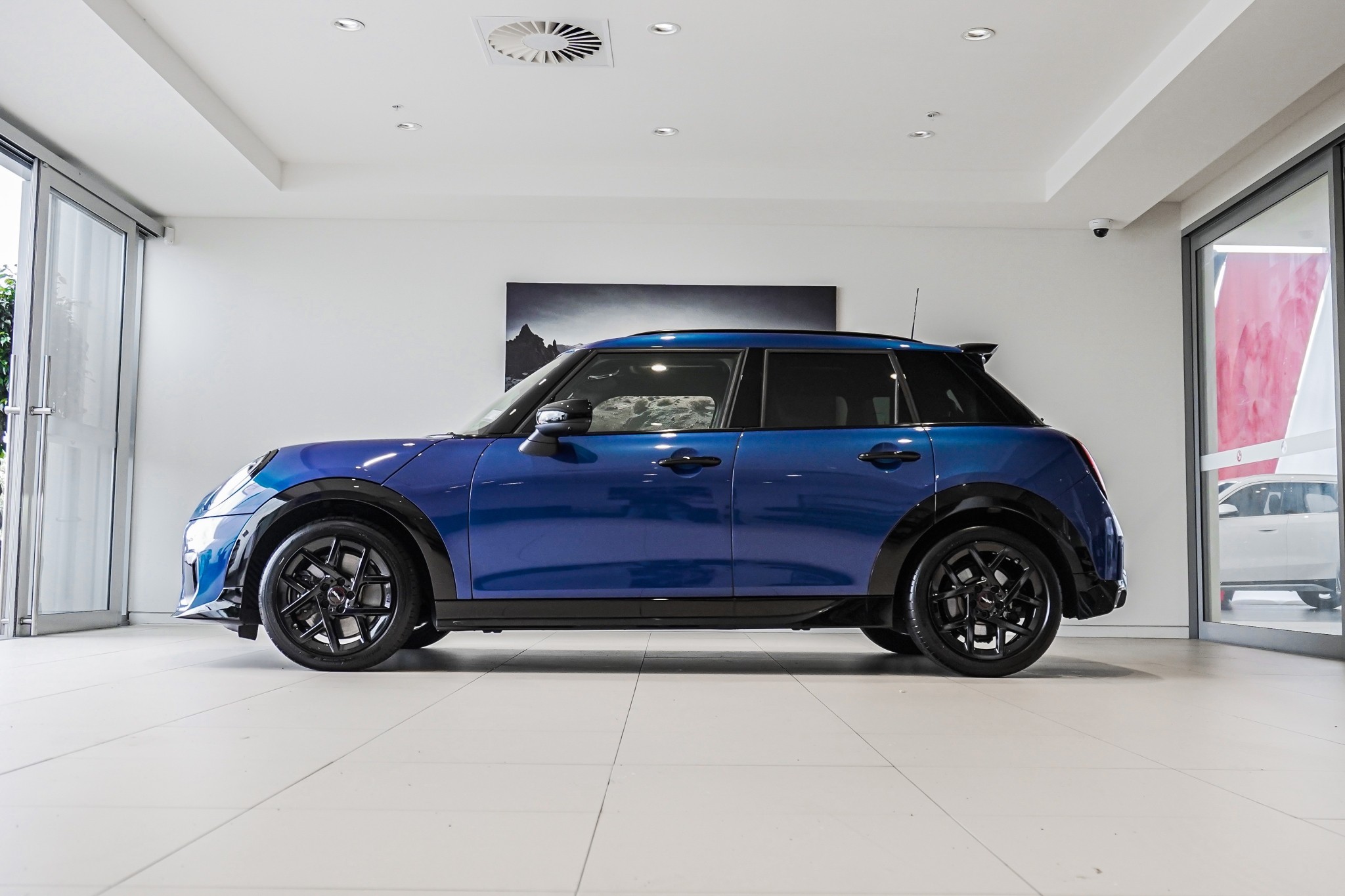 MINI Cooper S 5-Dr JCW