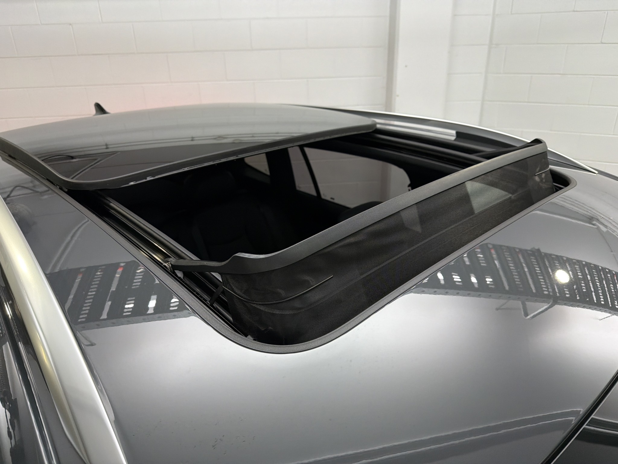 Volkswagen Tiguan R-LINE AWD Touring Package